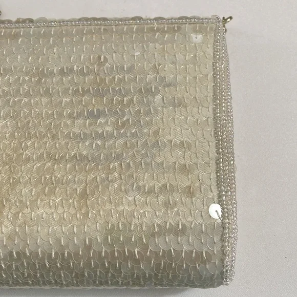 La Regale Purse - Picture 11 of 16